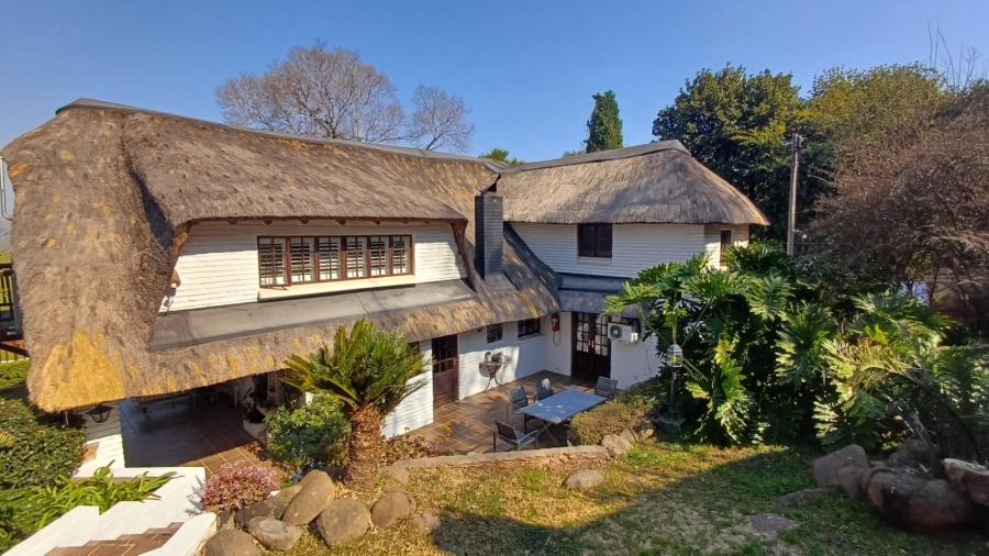 6 Bedroom Property for Sale in Kosmos North West